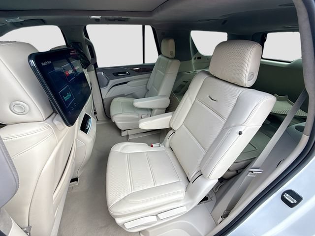 Used 2024 Cadillac Escalade Sport Platinum w/ LPO, ONYX Package AWD/4WD image 19