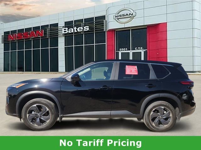 Certified 2025 Nissan Rogue SV FWD image 3