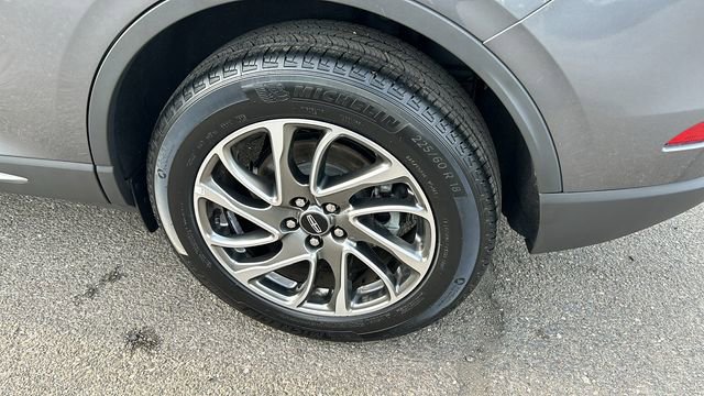 Used 2022 Lincoln Corsair Standard w/ Equipment Group 101A image 6