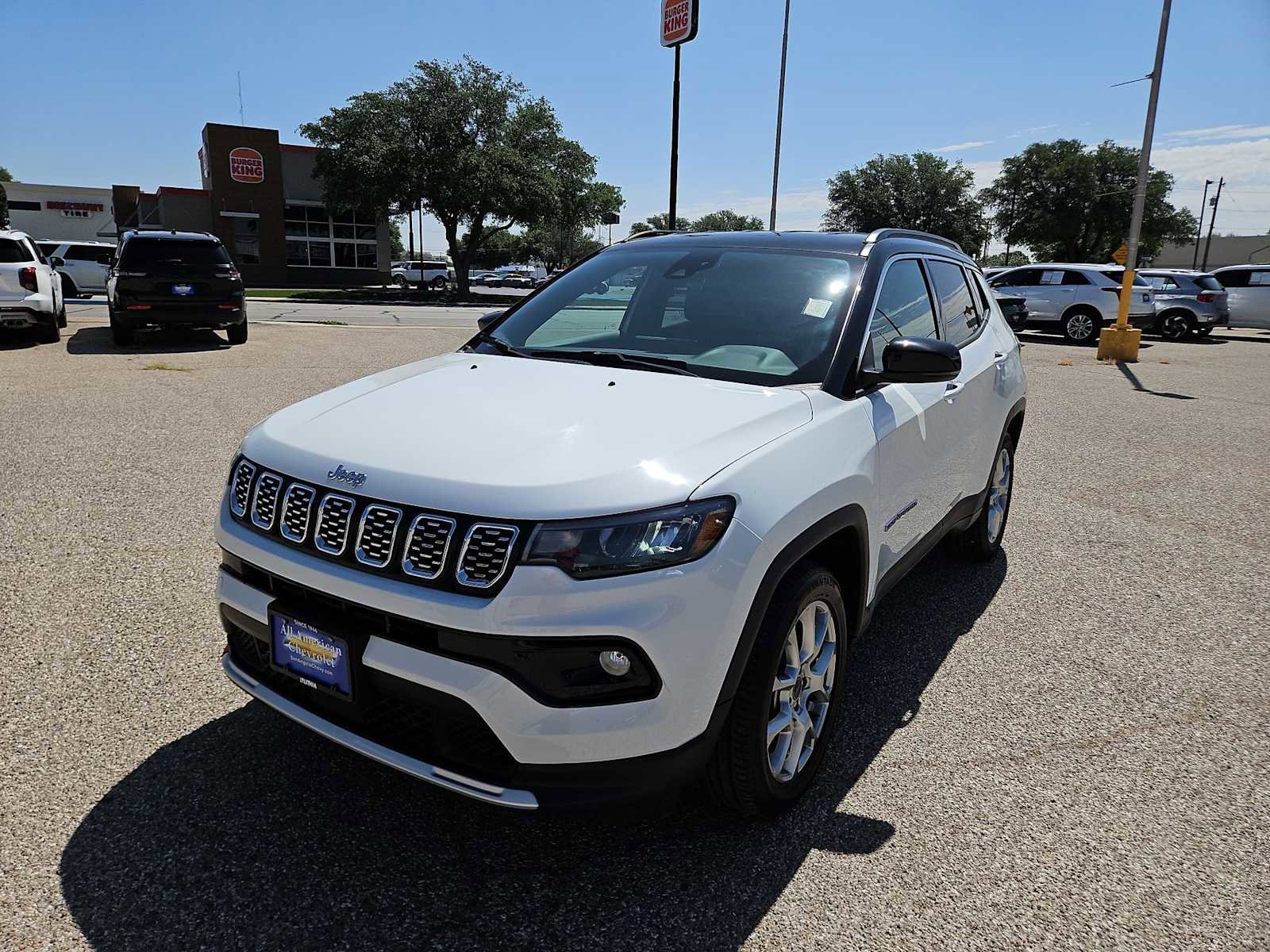 Used 2025 Jeep Compass Limited AWD/4WD image 4