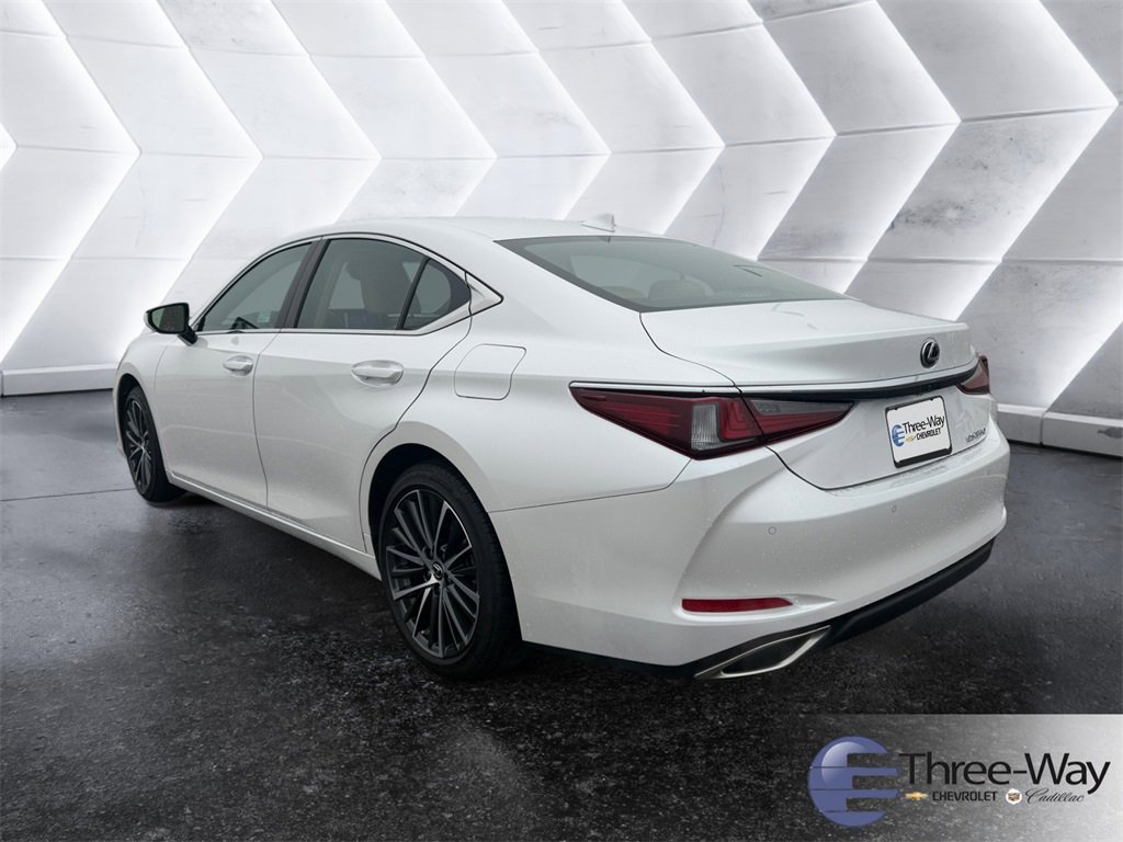Used 2025 Lexus ES 350 w/ Premium Package image 3