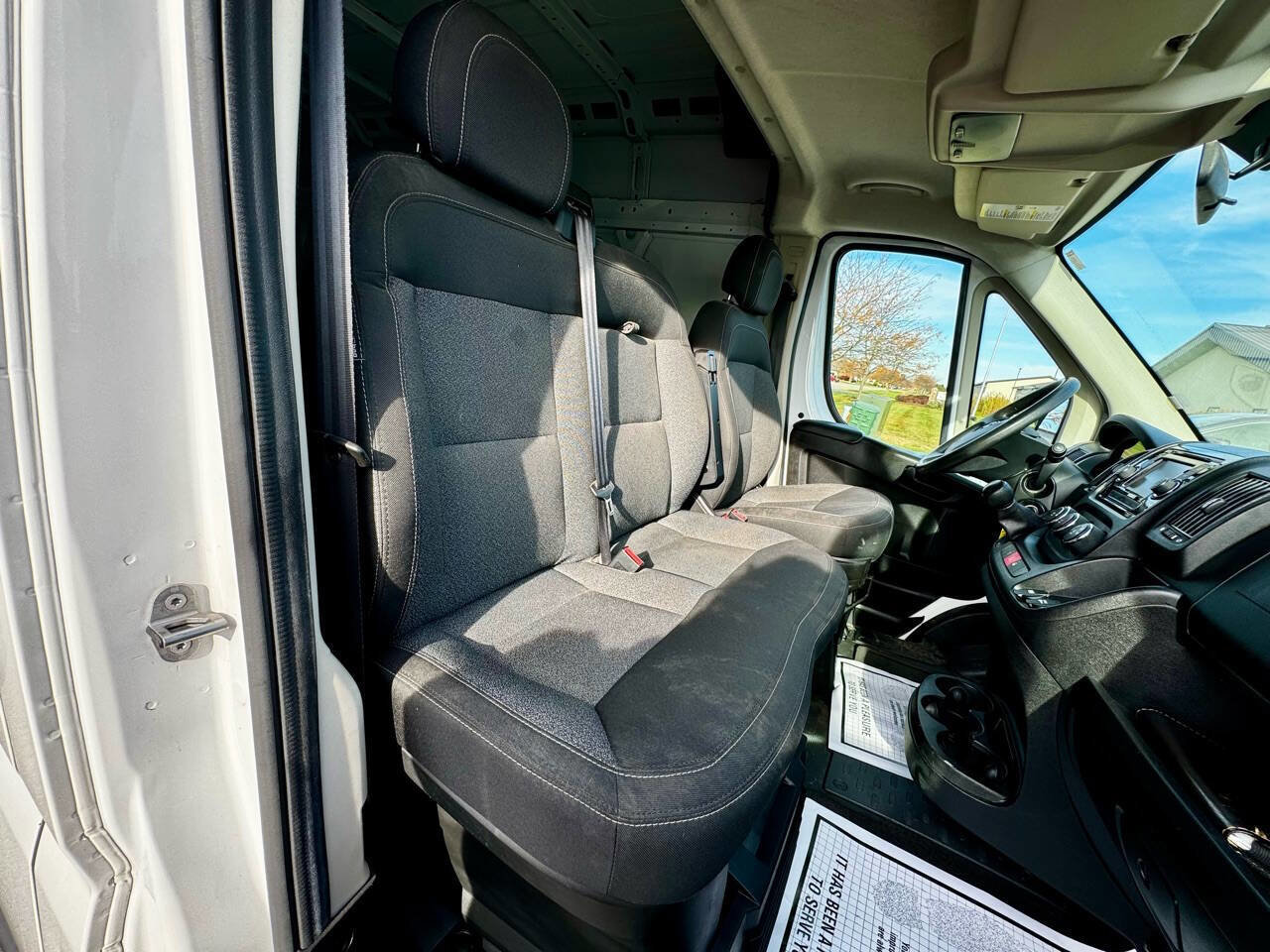 Used 2015 RAM ProMaster 2500 w/ Interior Convenience Group image 22