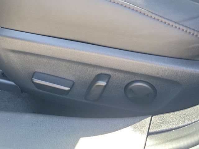 Used 2025 MAZDA MAZDA3 s FWD image 19