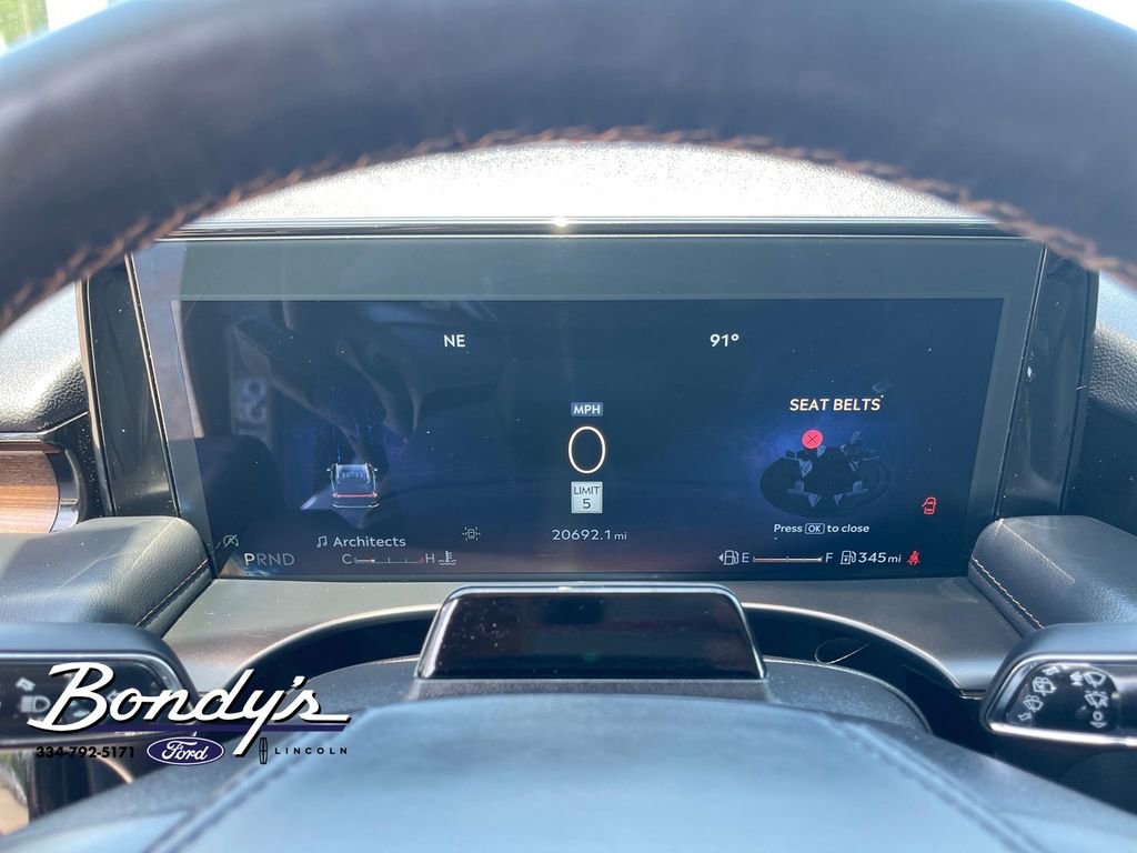 Used 2025 Lincoln Aviator Reserve w/ Equipment Group 201A image 4