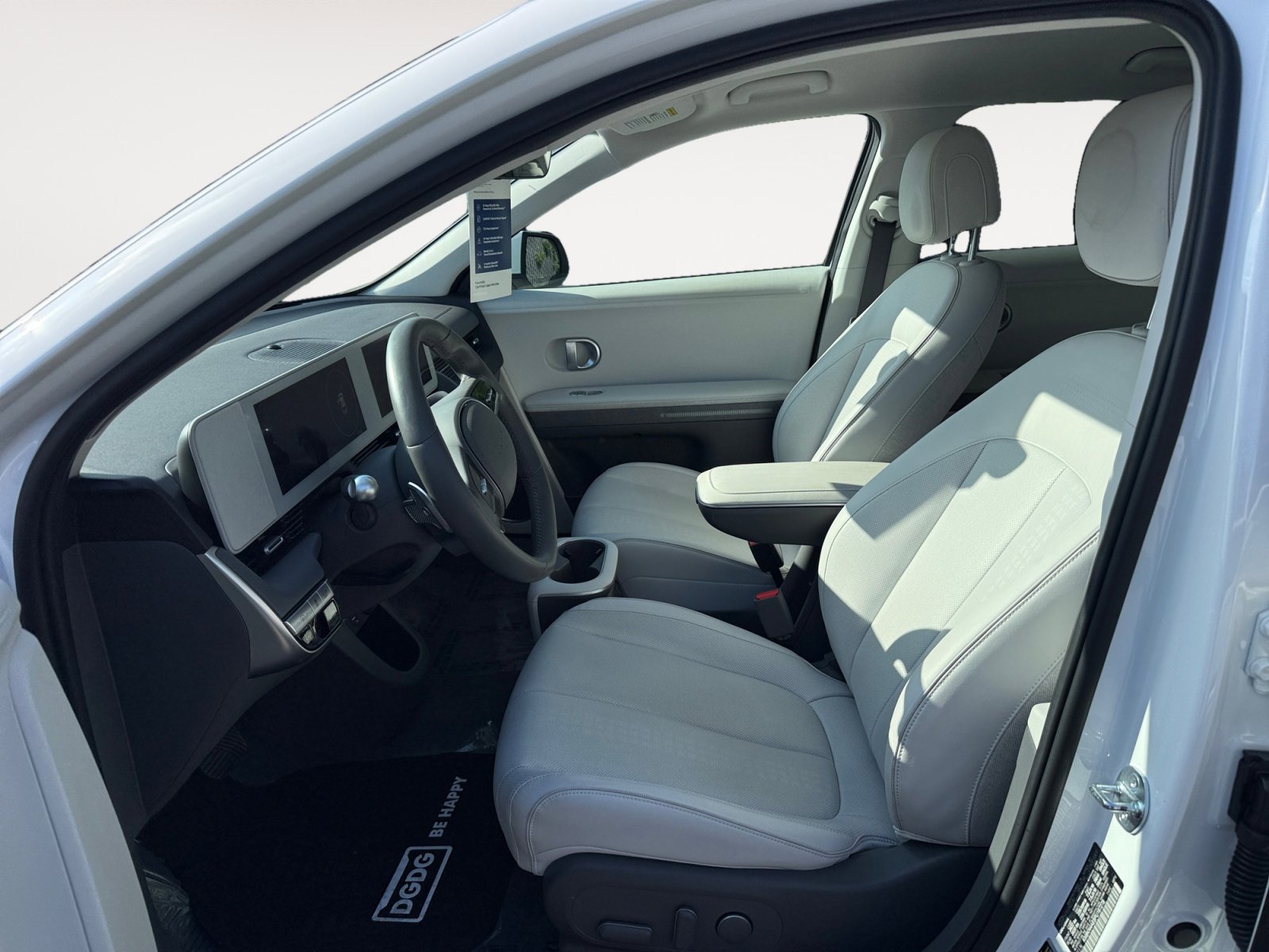 Certified 2023 Hyundai Ioniq 5 SEL w/ Cargo Package image 10