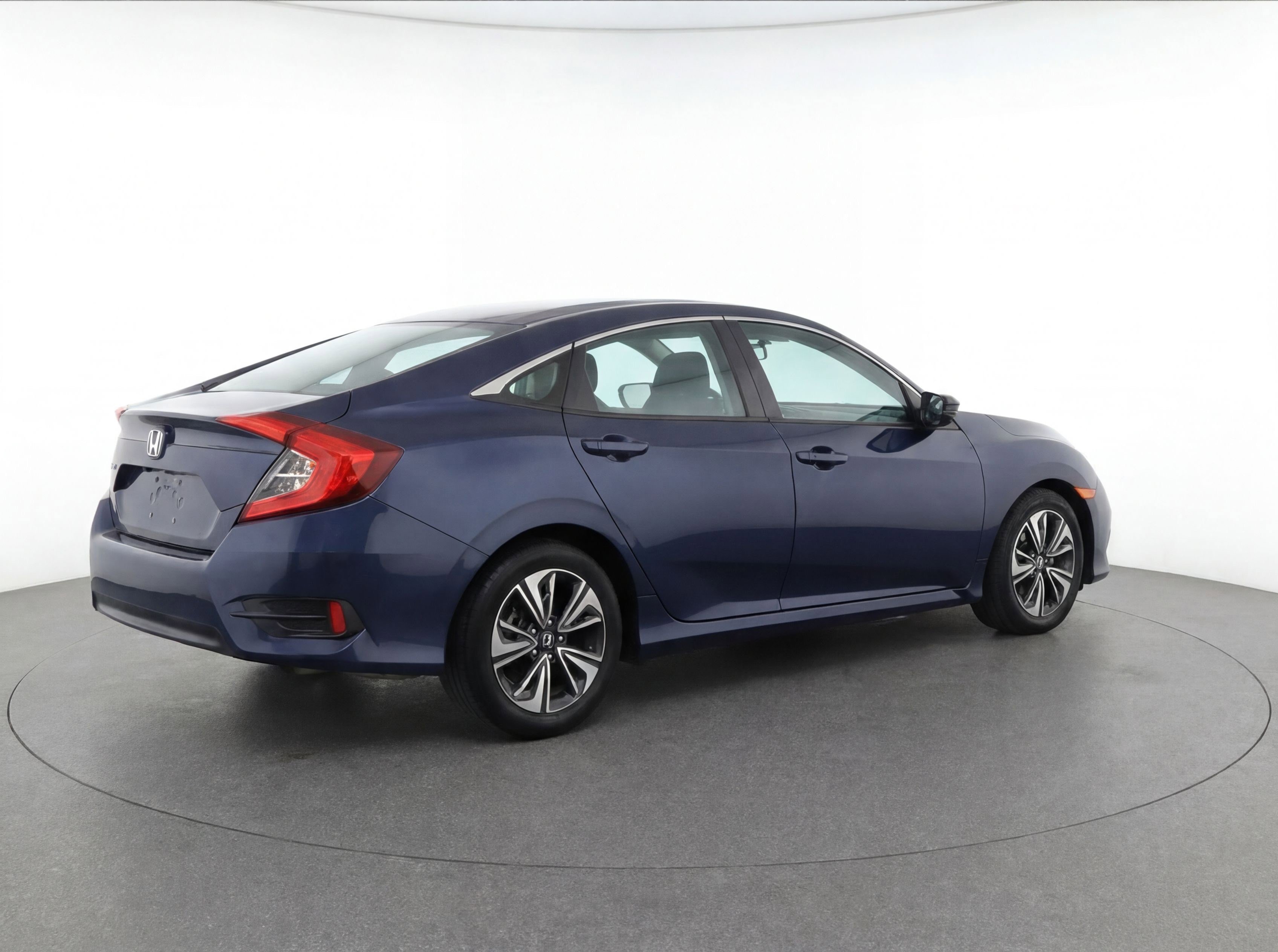 Used 2017 Honda Civic EX-L image 5