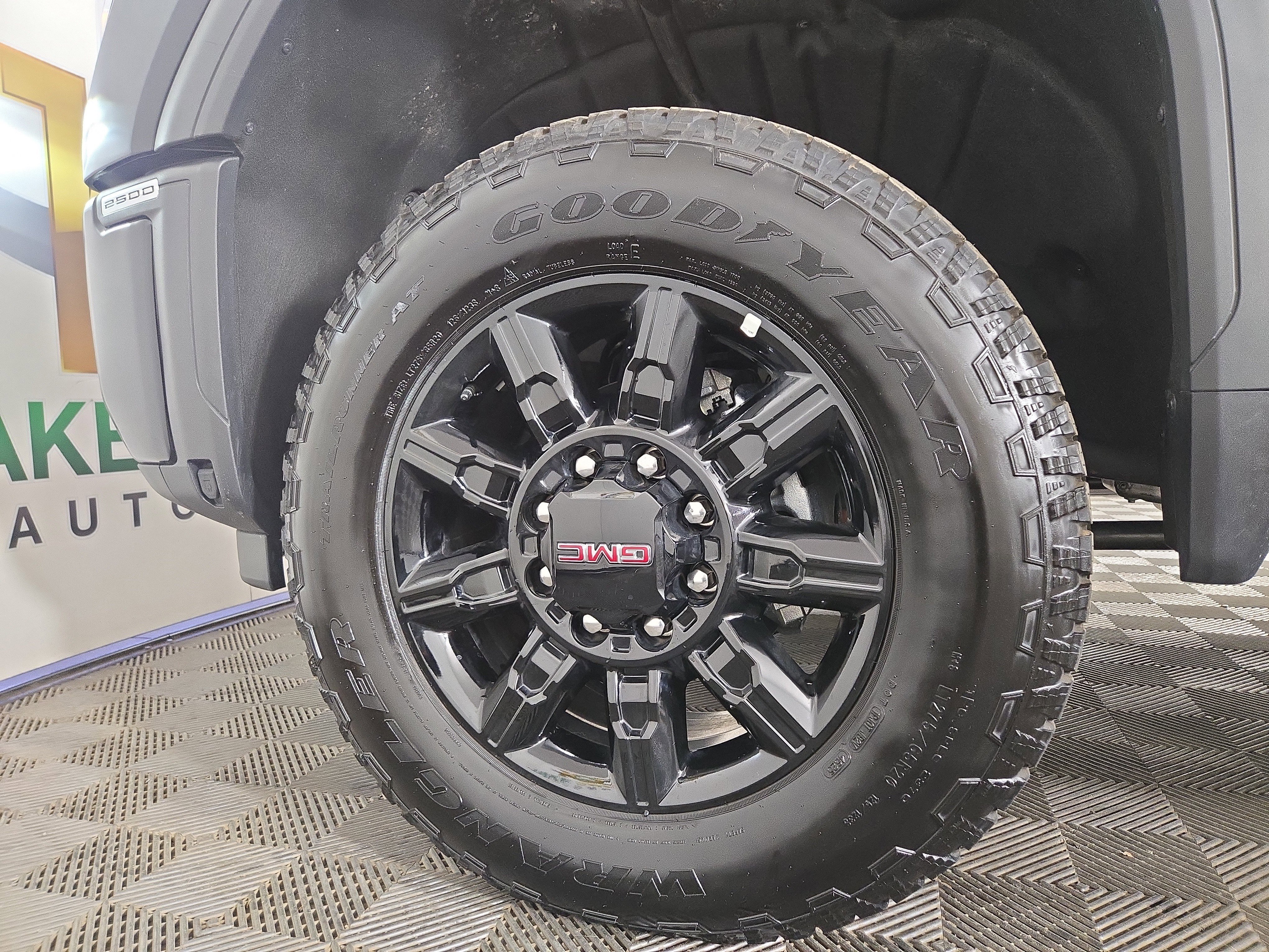 Certified 2026 GMC Sierra 2500 AT4 AWD/4WD image 31