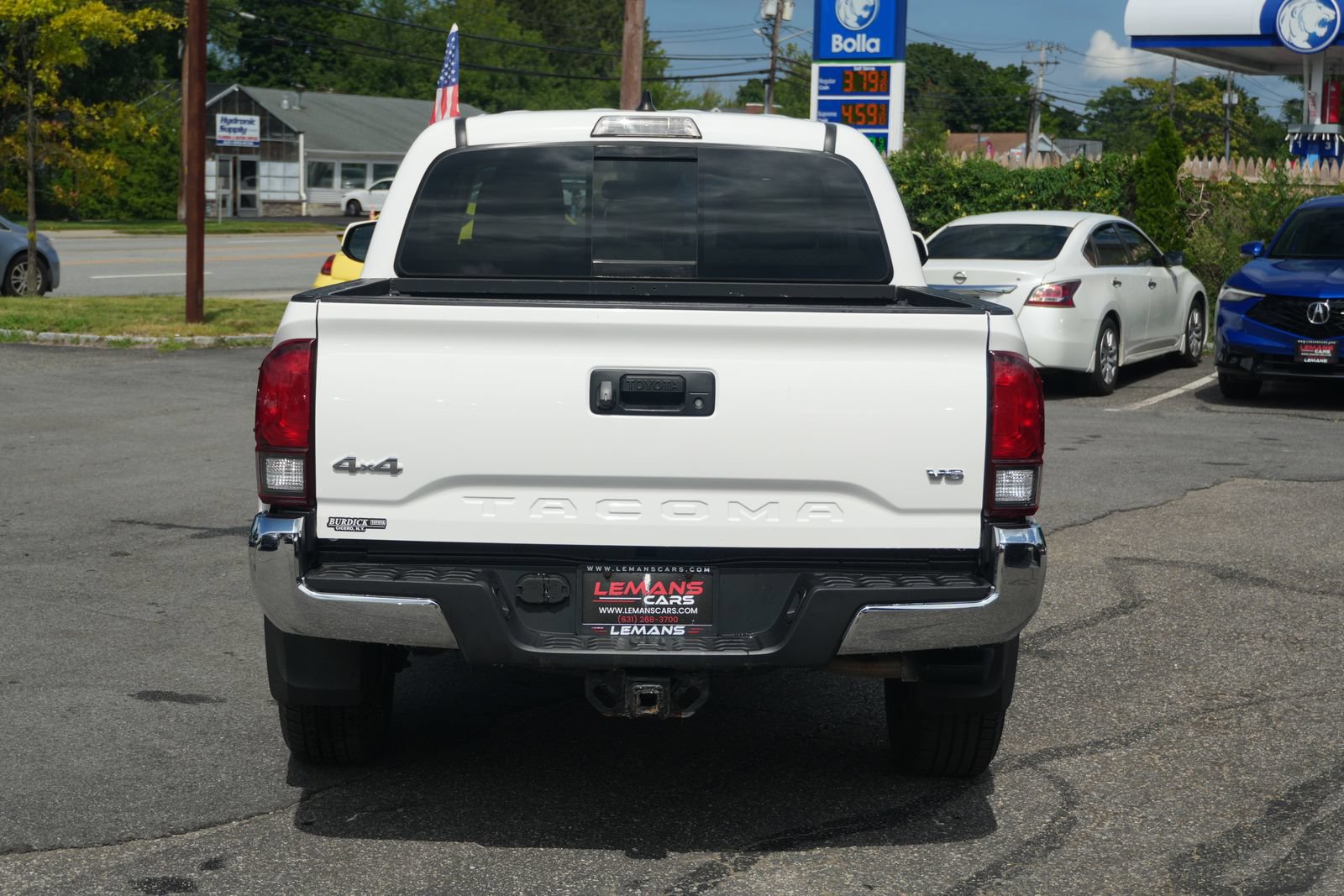 Used 2021 Toyota Tacoma SR5 AWD/4WD image 6