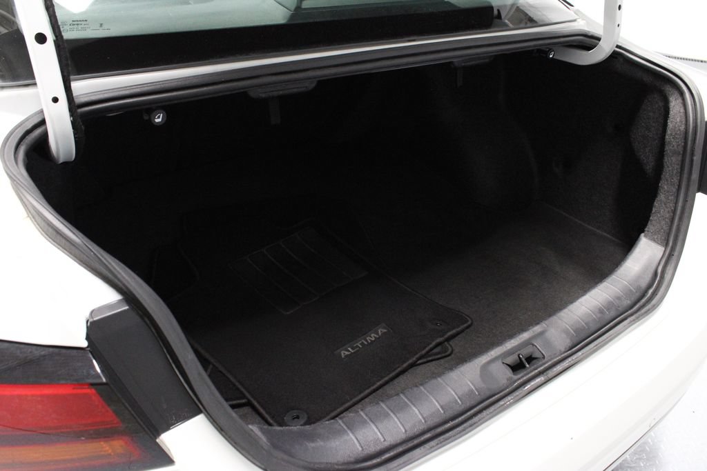 Certified 2024 Nissan Altima 2.5 SV FWD image 14