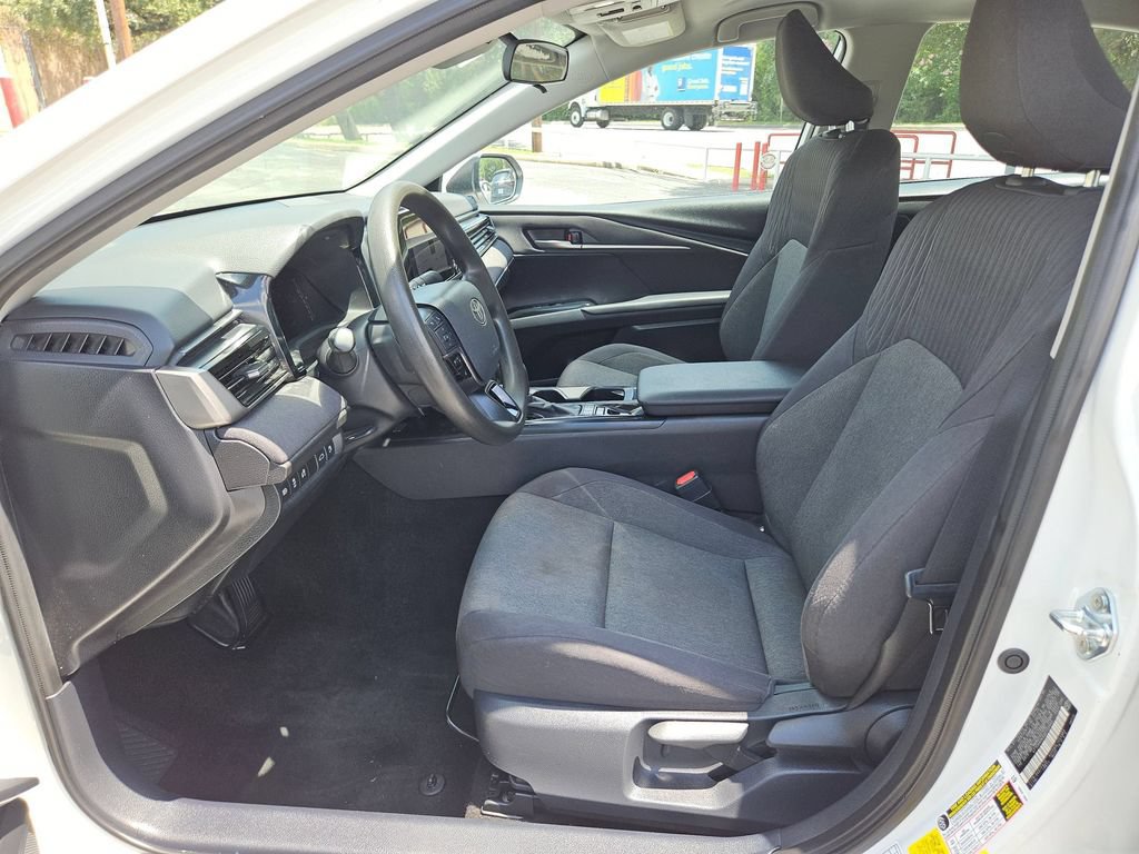 Used 2025 Toyota Camry LE FWD image 11