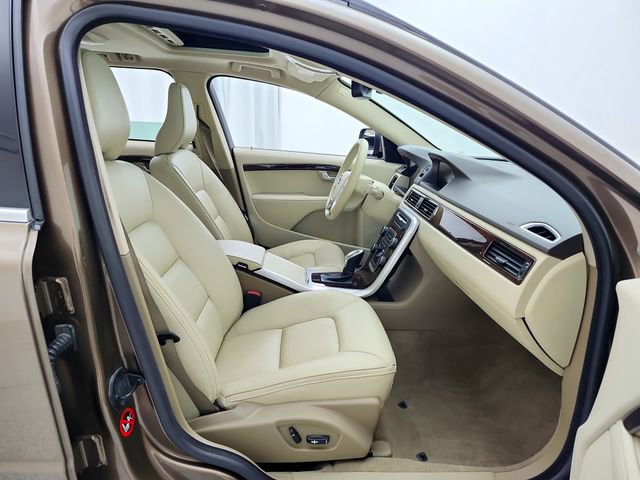 Used 2013 Volvo XC70 T6 image 17