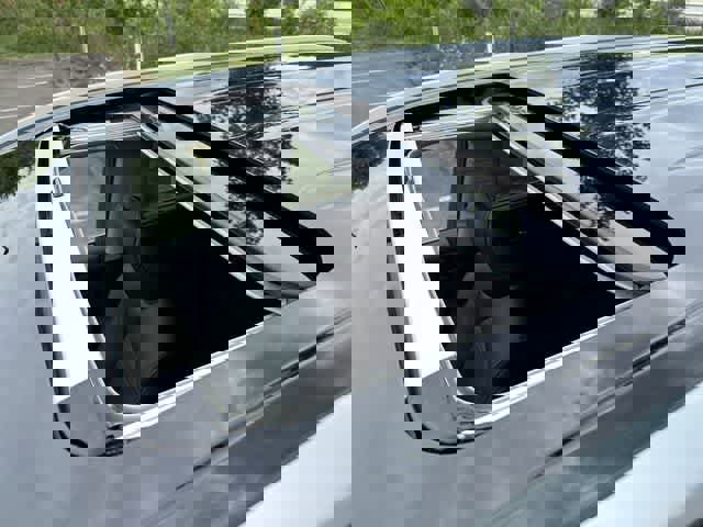 New 2024 Toyota Highlander XLE image 6