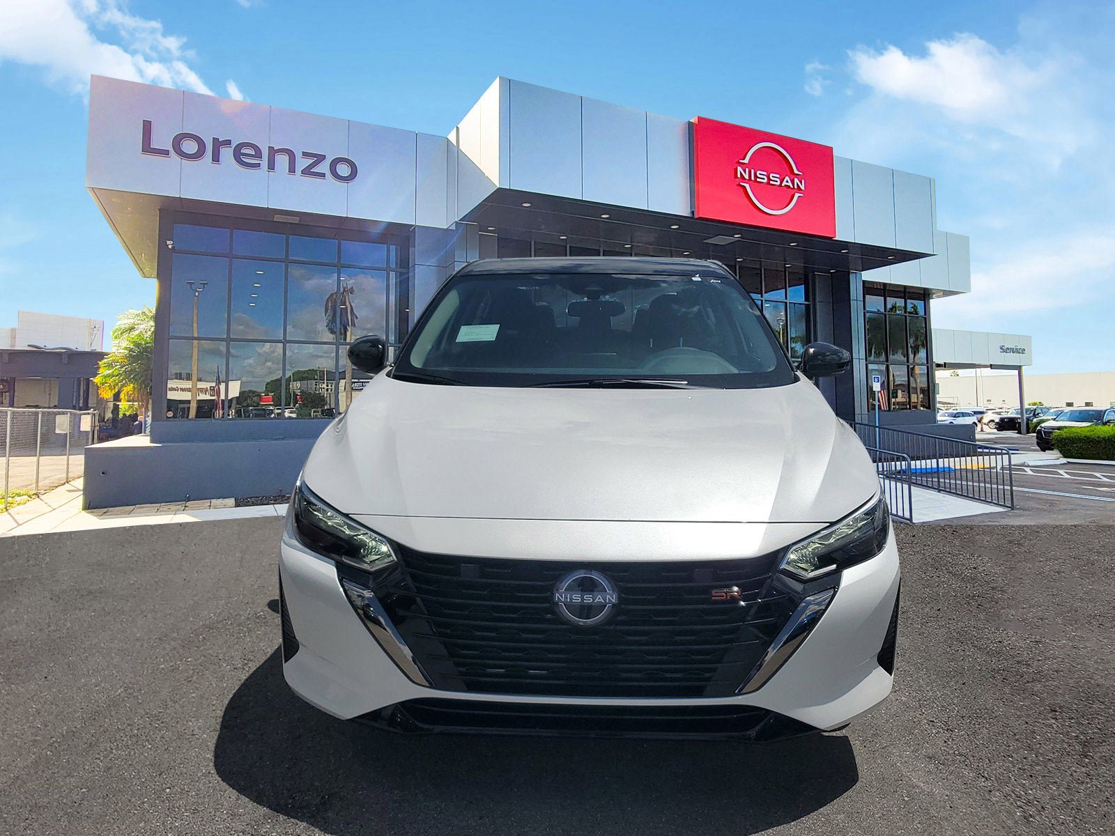 New 2025 Nissan Sentra SR w/ SR Premium Package FWD image 2