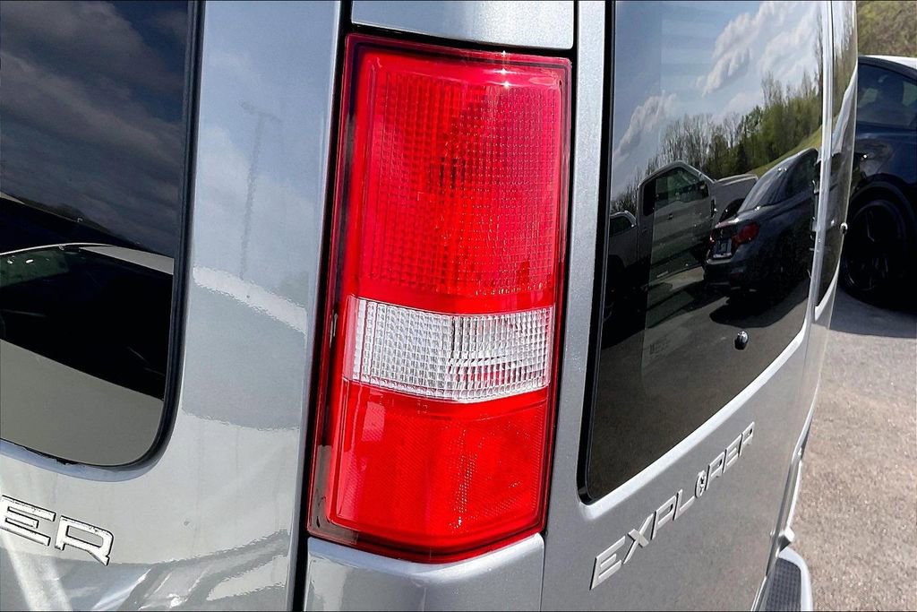 Used 2024 GMC Savana 2500 w/ Driver Convenience Package RWD image 24