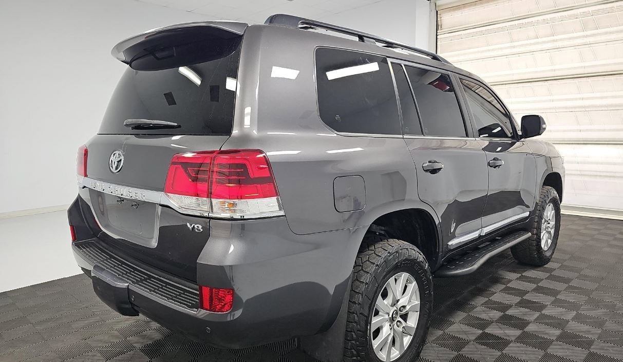 Used 2018 Toyota Land Cruiser w/ Carpet Mat Package AWD/4WD image 3