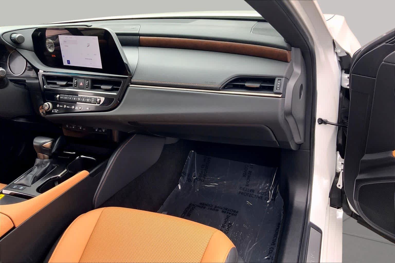 Used 2023 Lexus ES 300h w/ Premium Package FWD image 19