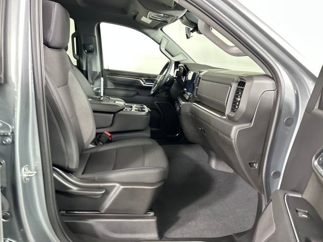 Used 2025 Chevrolet Silverado 1500 LT image 29