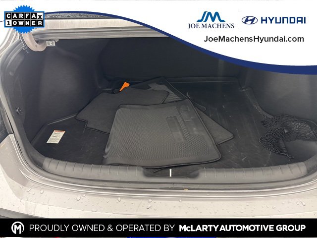 Used 2025 Hyundai Elantra Blue image 26