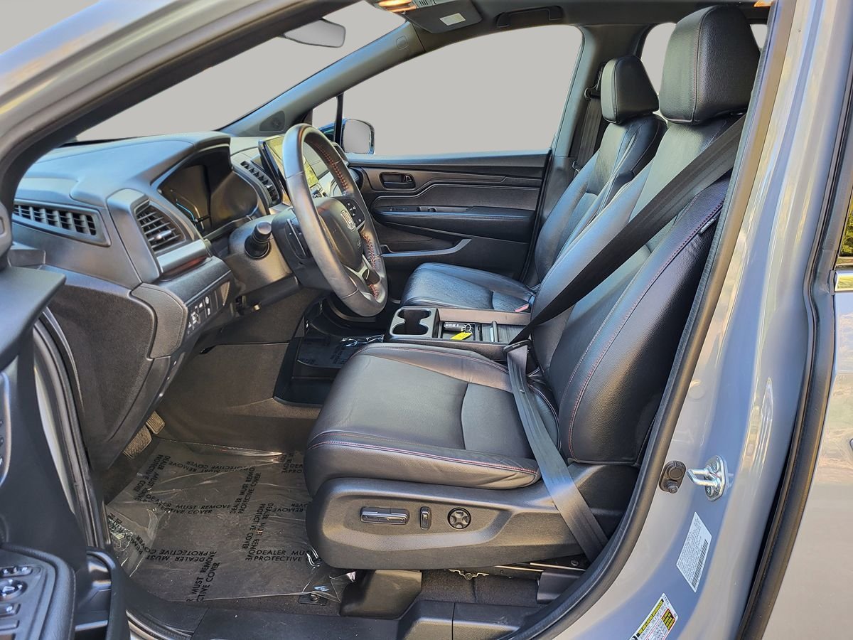 Used 2024 Honda Odyssey Sport image 16