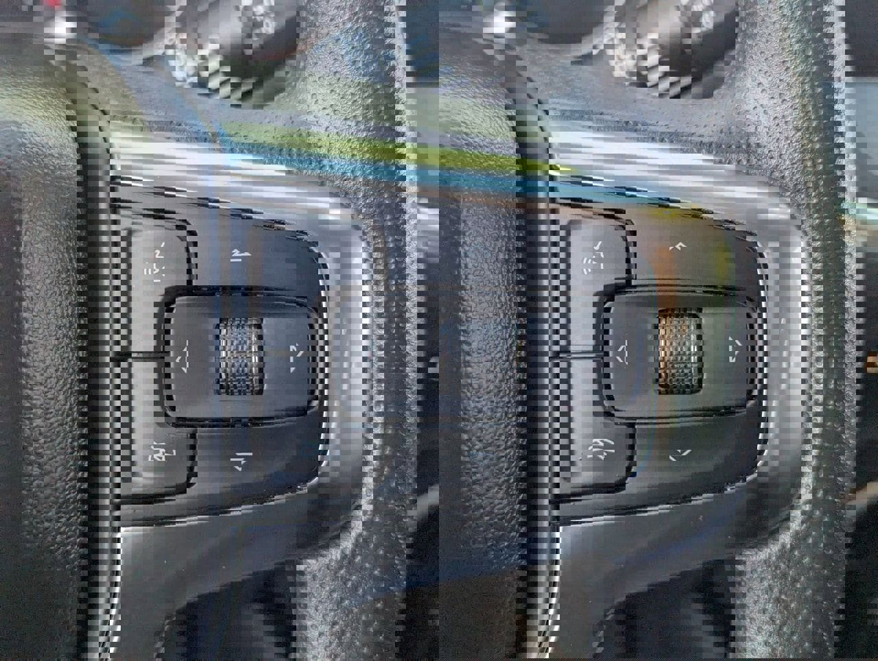 Used 2025 Chevrolet Blazer LT image 22