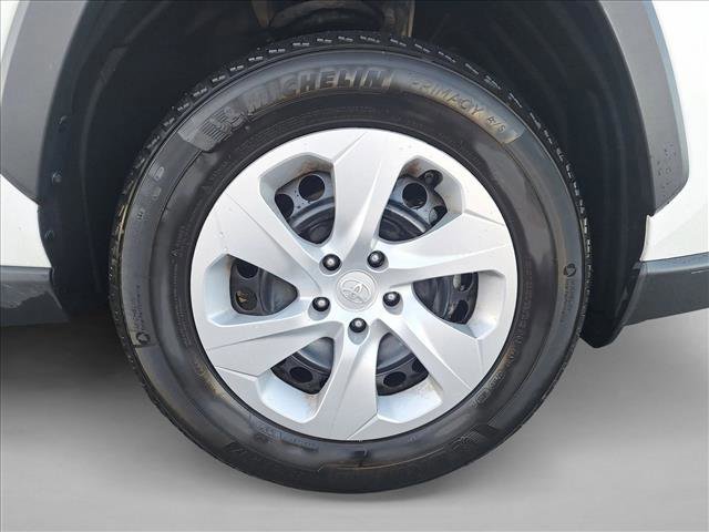 Used 2025 Toyota RAV4 LE image 21