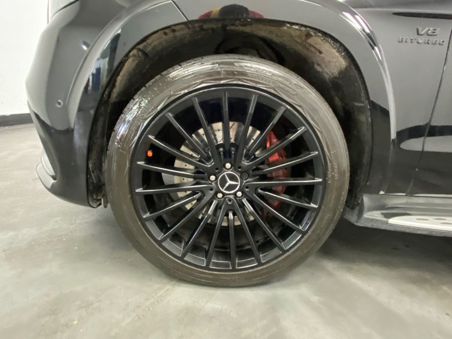 Used 2019 Mercedes-Benz GLS 63 AMG 4MATIC w/ AMG Night Styling Package image 19