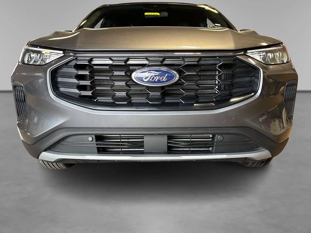 Certified 2025 Ford Escape ST-Line AWD/4WD image 13