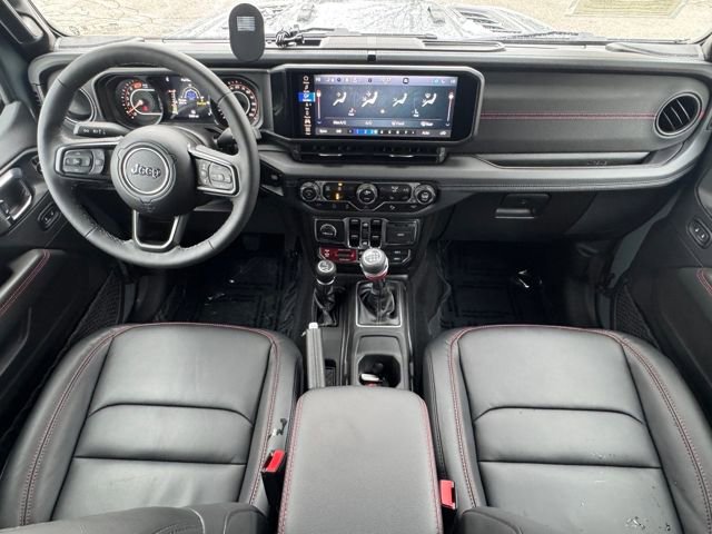 Used 2025 Jeep Wrangler Unlimited Rubicon w/ Steel Bumper Group image 17