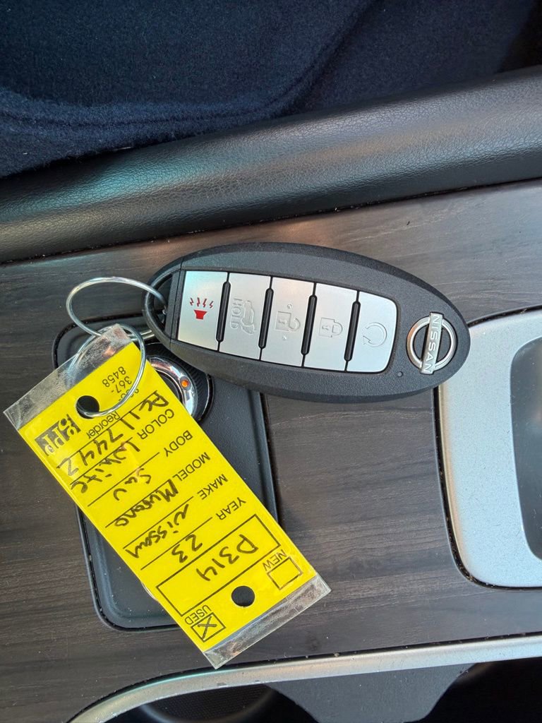 Used 2023 Nissan Murano Platinum w/ Cargo Package image 32