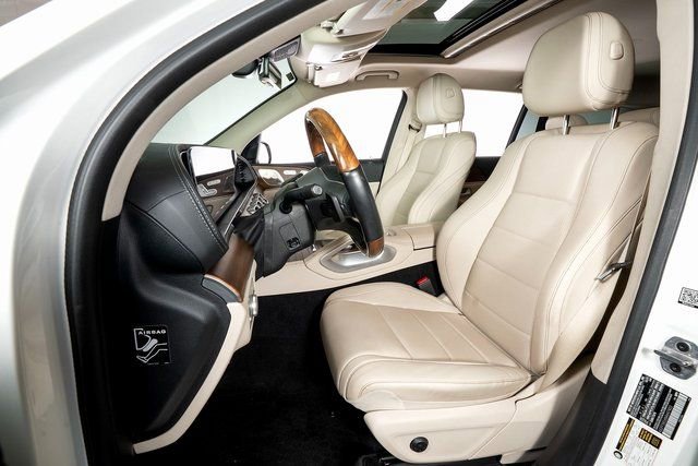 Used 2022 Mercedes-Benz GLS 450 4MATIC image 15