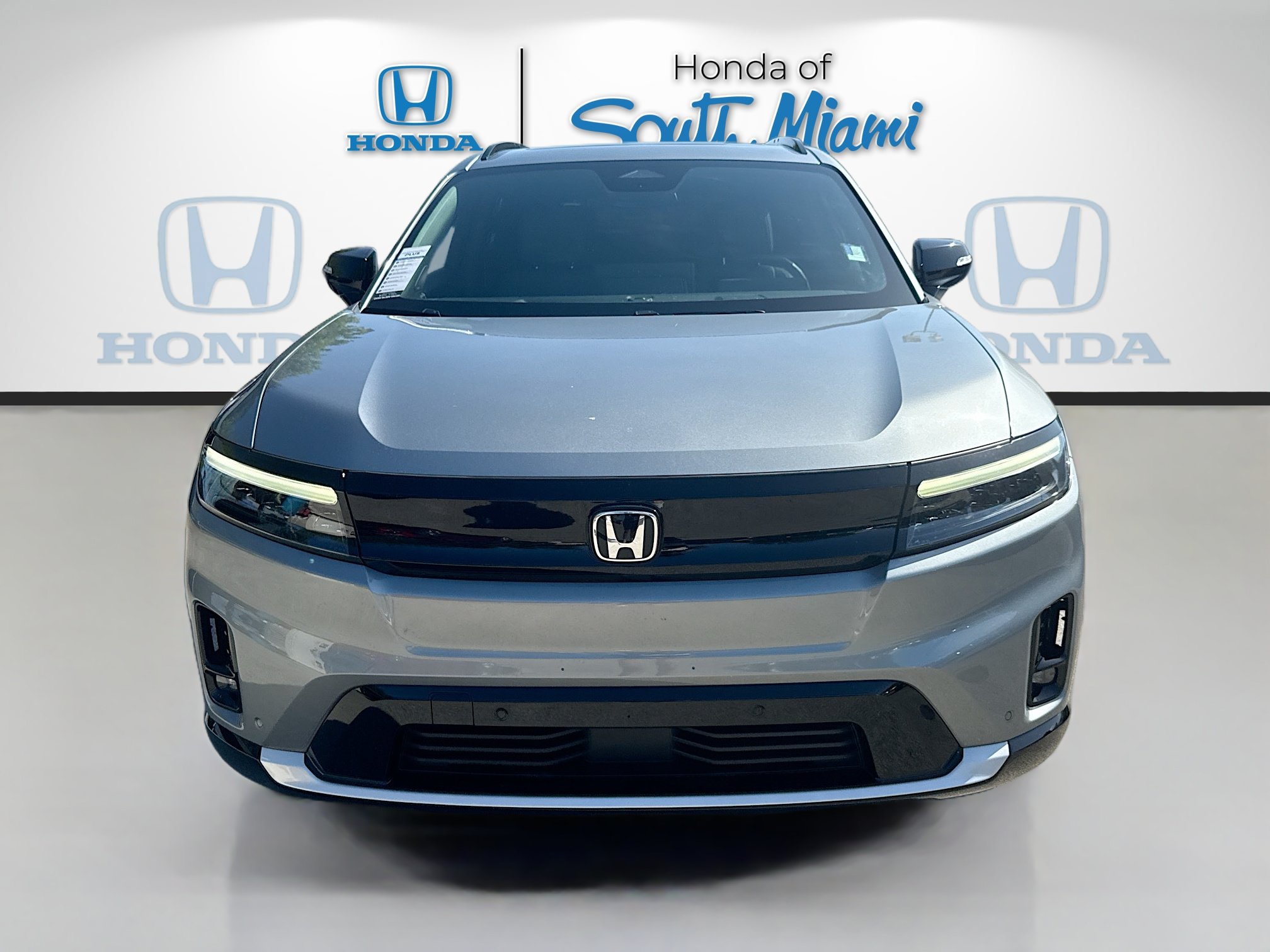 Used 2024 Honda Prologue Touring image 2