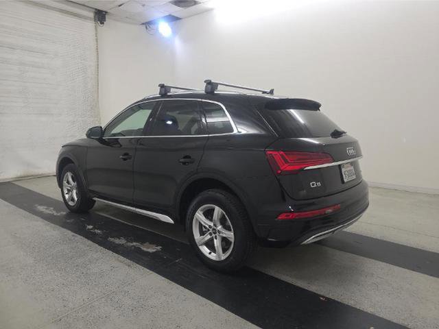 Used 2023 Audi Q5 2.0T Premium w/ Convenience Package image 4