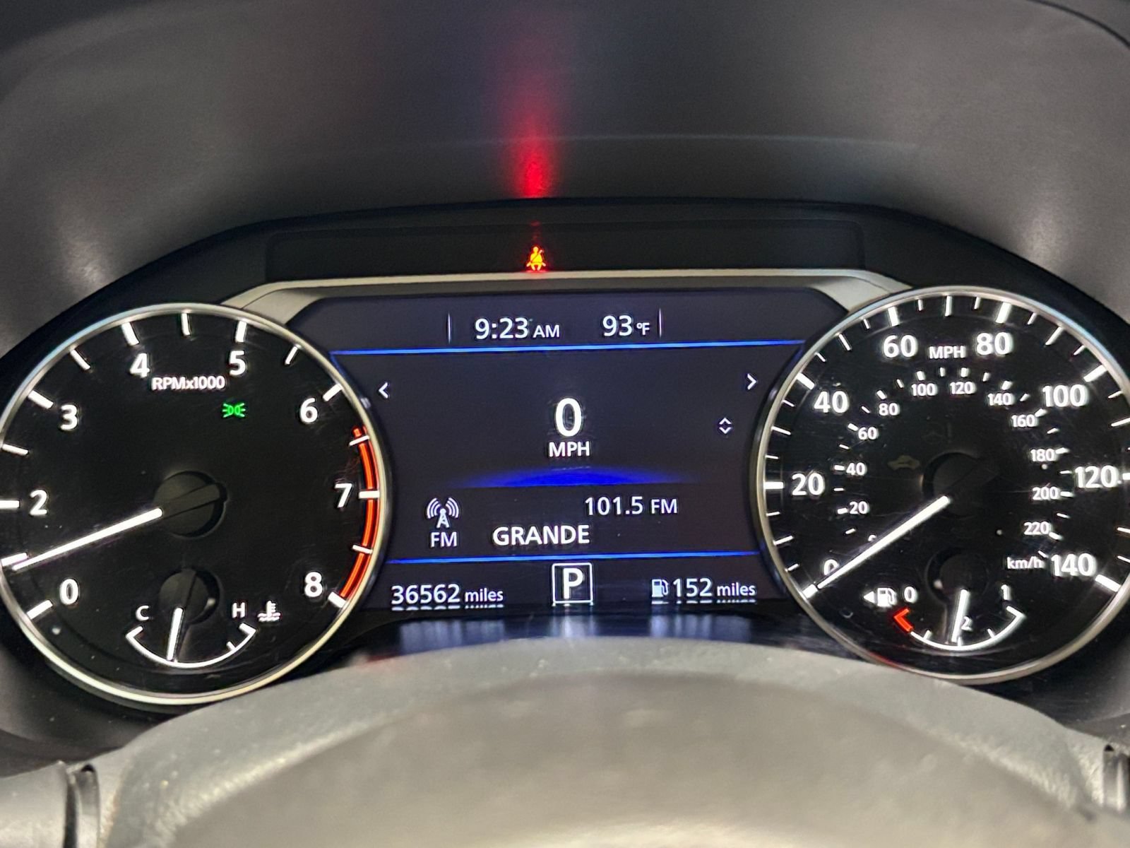 Used 2025 Nissan Altima 2.5 SV FWD image 39