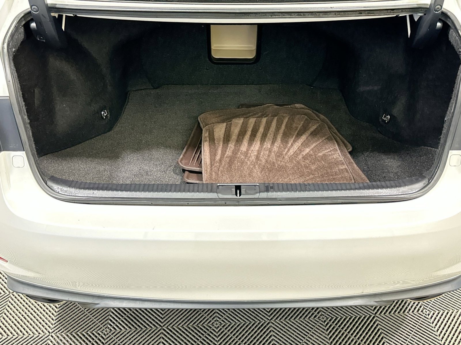 Used 2018 Lexus ES 350 w/ Accessory Package image 33