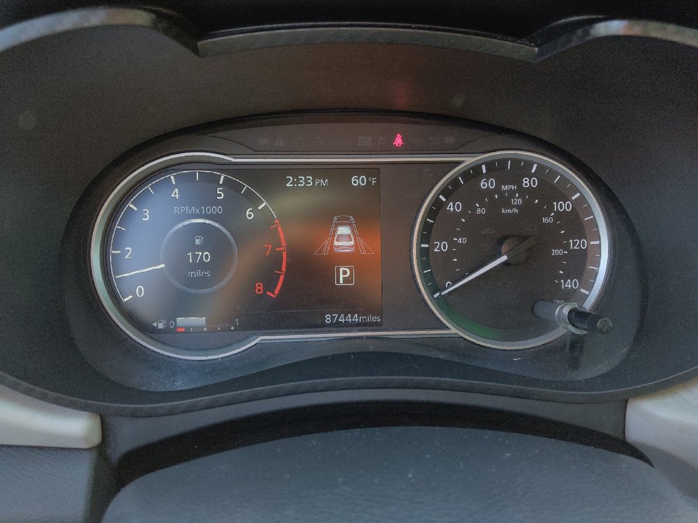 Used 2021 Nissan Versa SV FWD image 23