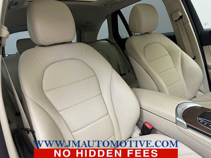 Used 2021 Mercedes-Benz GLC 300 4MATIC image 21