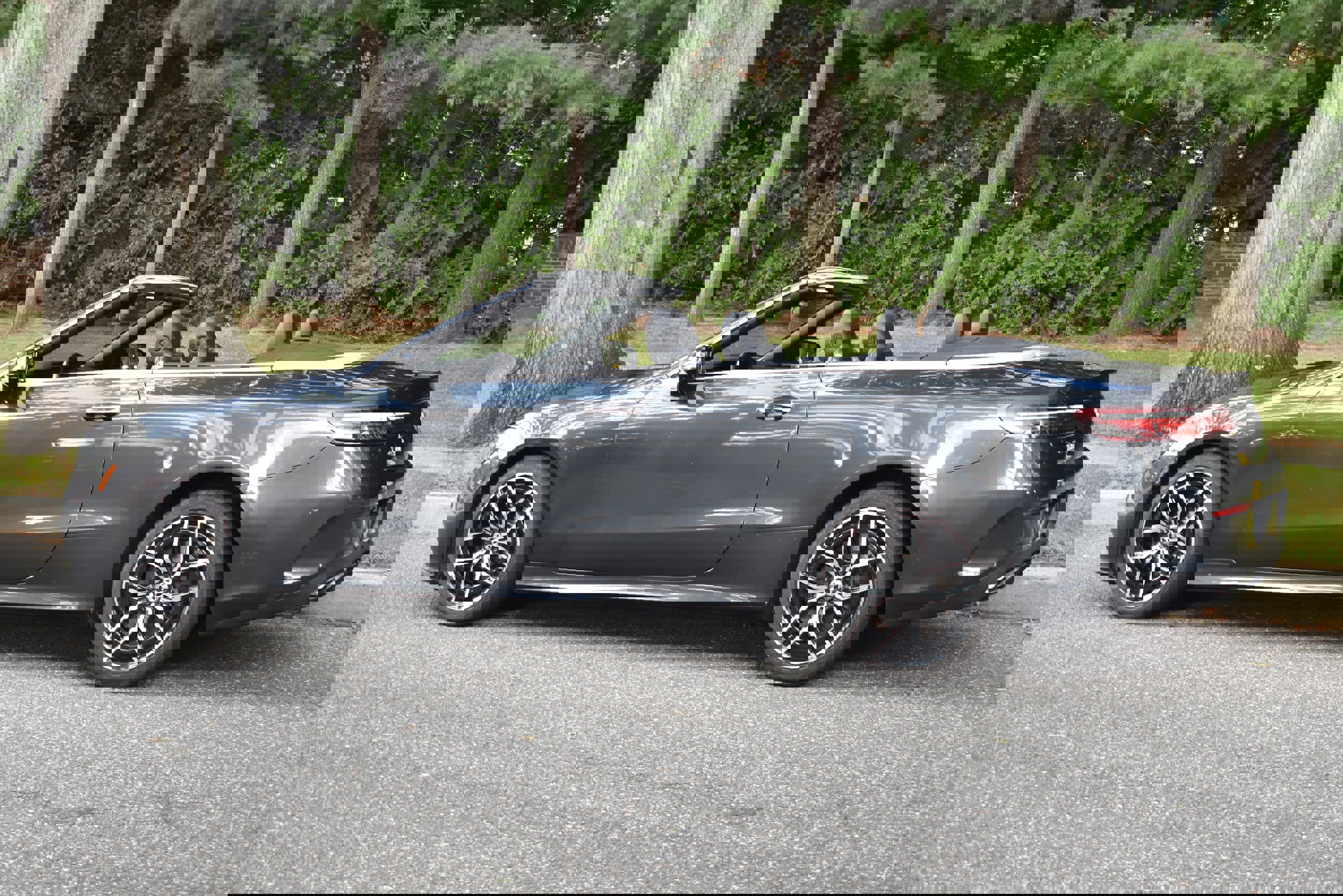 Used 2021 Mercedes-Benz E 450 4MATIC Cabriolet w/ AMG Line image 4