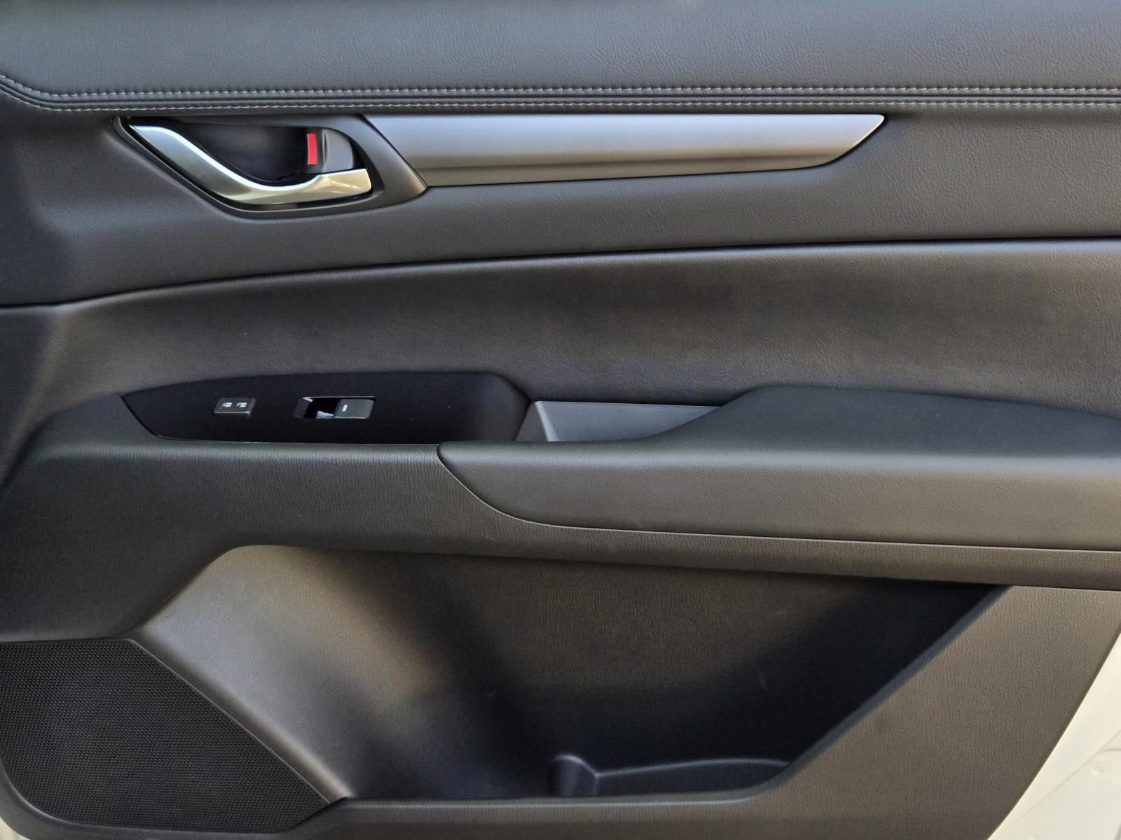 Certified 2025 MAZDA CX-5 AWD 2.5 S w/ Preferred Package image 8