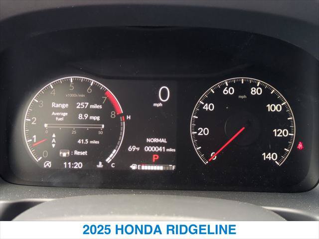 New 2025 Honda Ridgeline Black Edition image 16