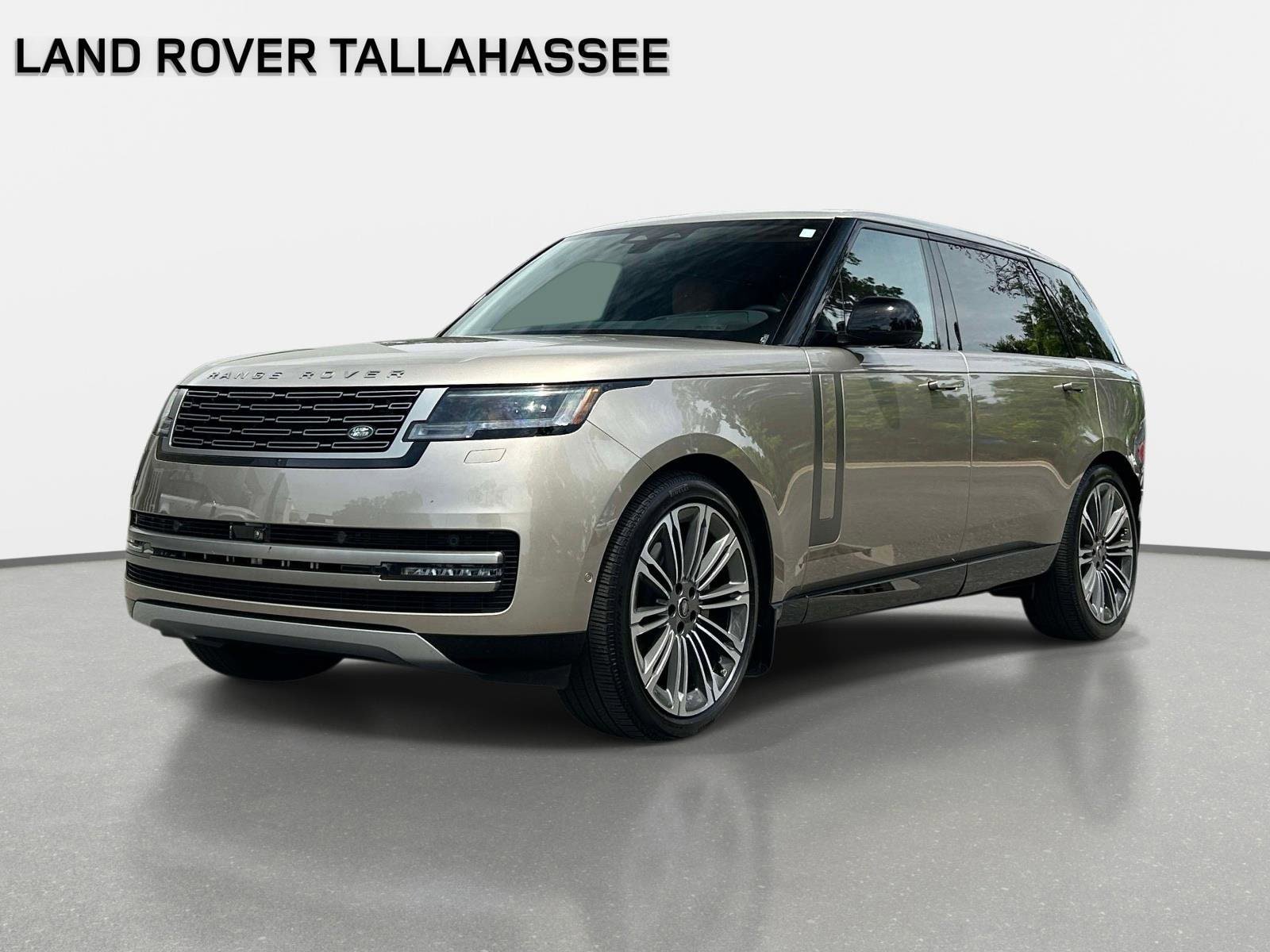 Used 2025 Land Rover Range Rover Long Wheelbase SE