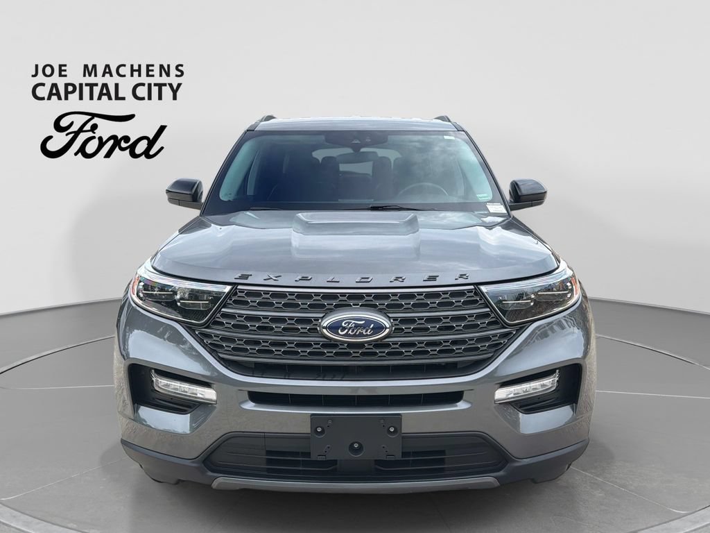Used 2024 Ford Explorer XLT w/ Equipment Group 202A AWD/4WD image 10