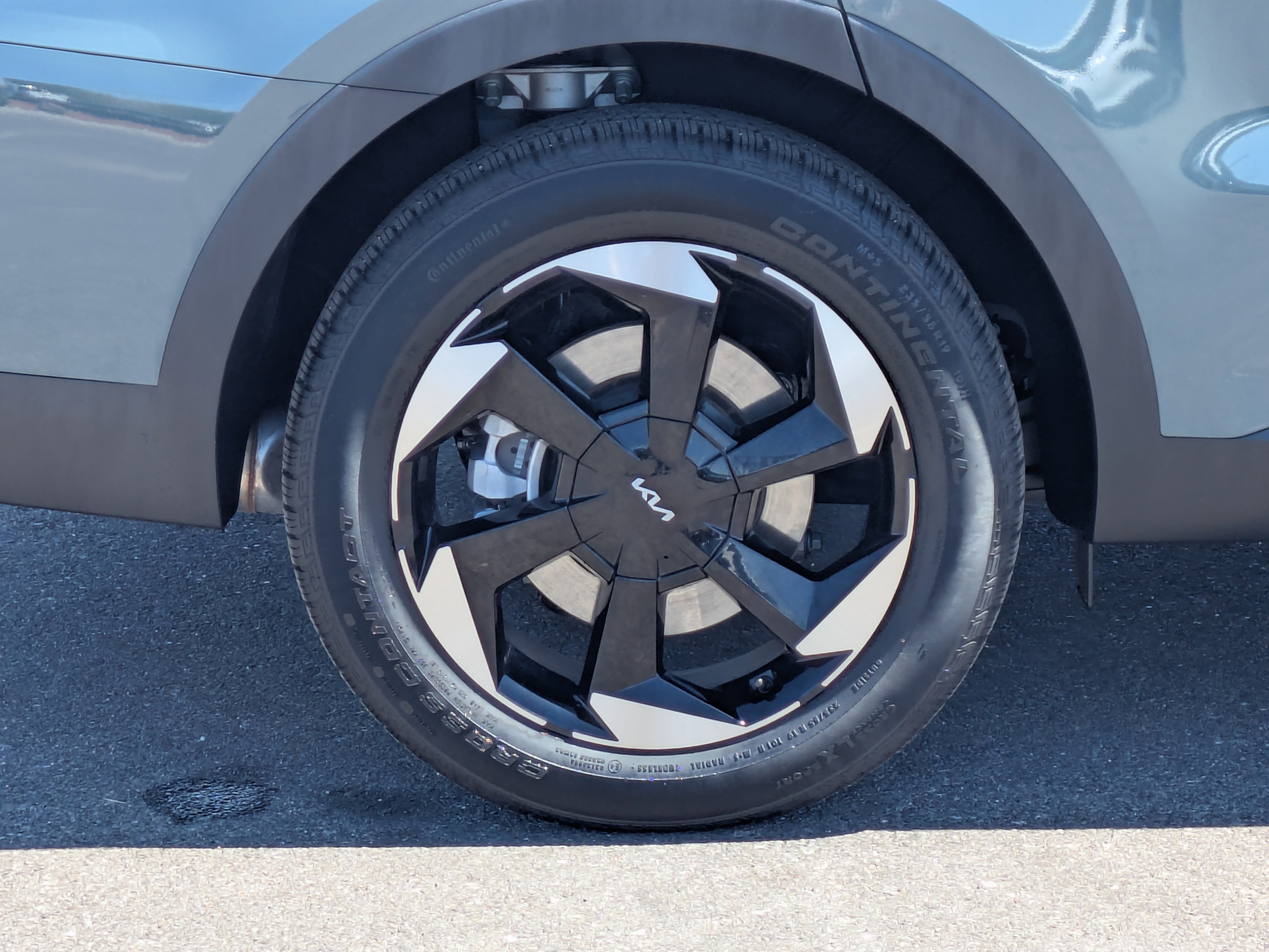 Certified 2025 Kia Sorento EX AWD/4WD image 9