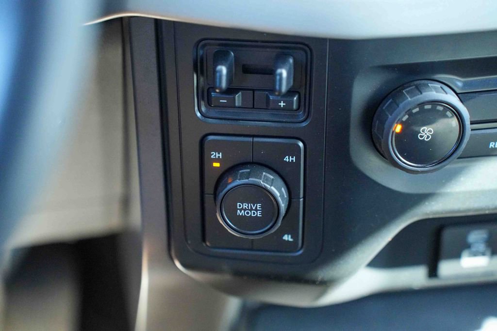 Used 2022 Ford F150 XLT w/ Trailer Tow Package image 31