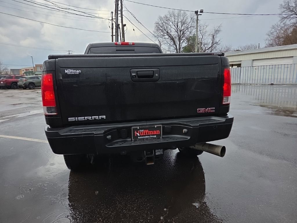 Used 2014 GMC Sierra 2500 Denali w/ Suspension Package, Off-Road image 5