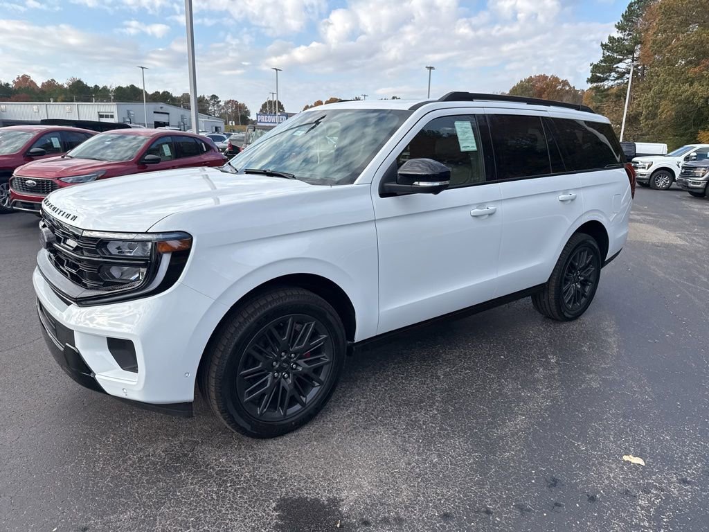 New 2025 Ford Expedition Platinum w/ Stealth Performance Package image 7