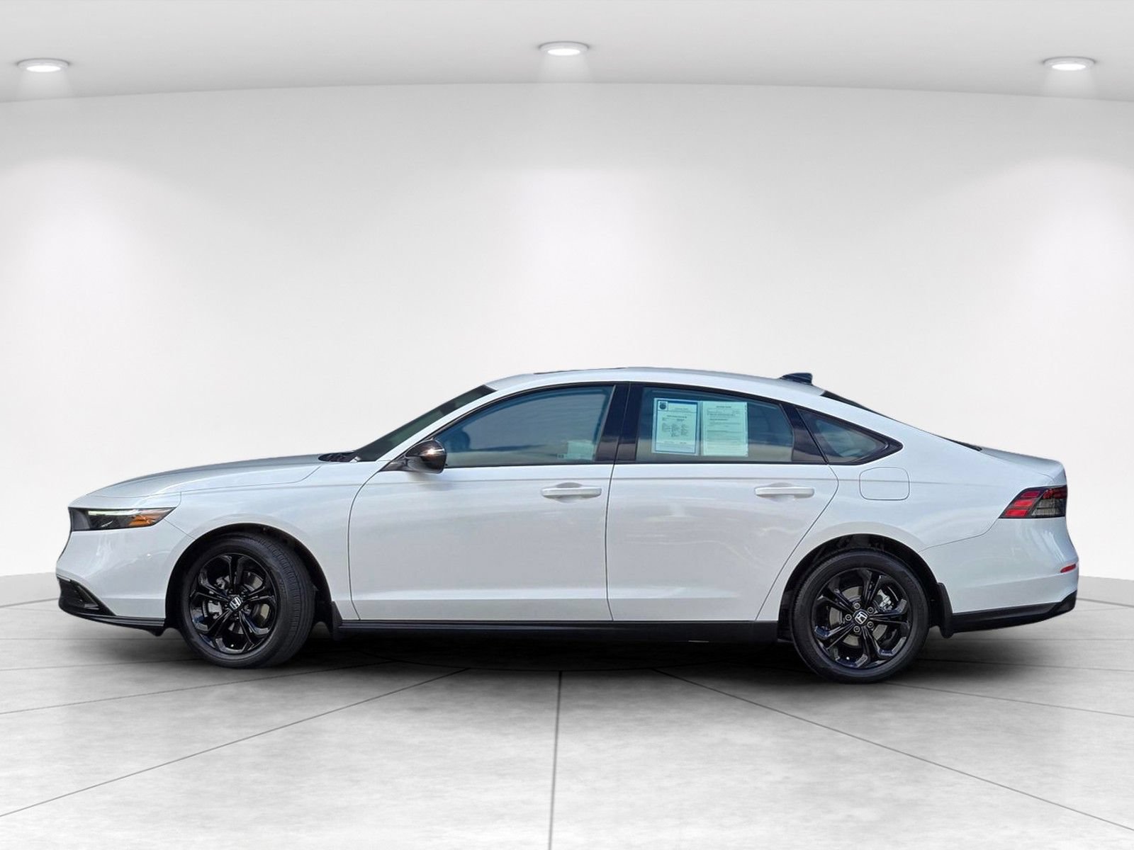 Used 2025 Honda Accord SE image 3
