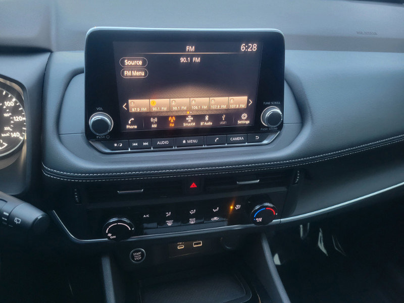 Used 2021 Nissan Rogue S image 36