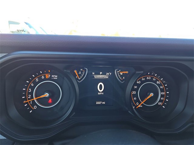 Used 2025 Jeep Gladiator Sport image 8
