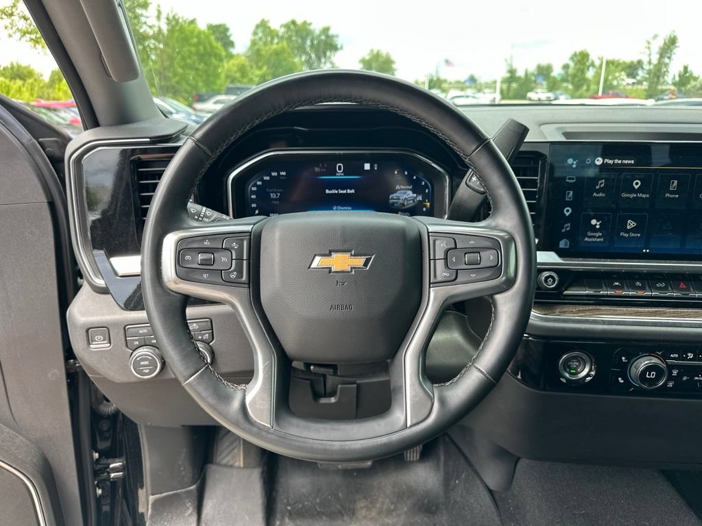 Used 2023 Chevrolet Silverado 1500 LT AWD/4WD image 21