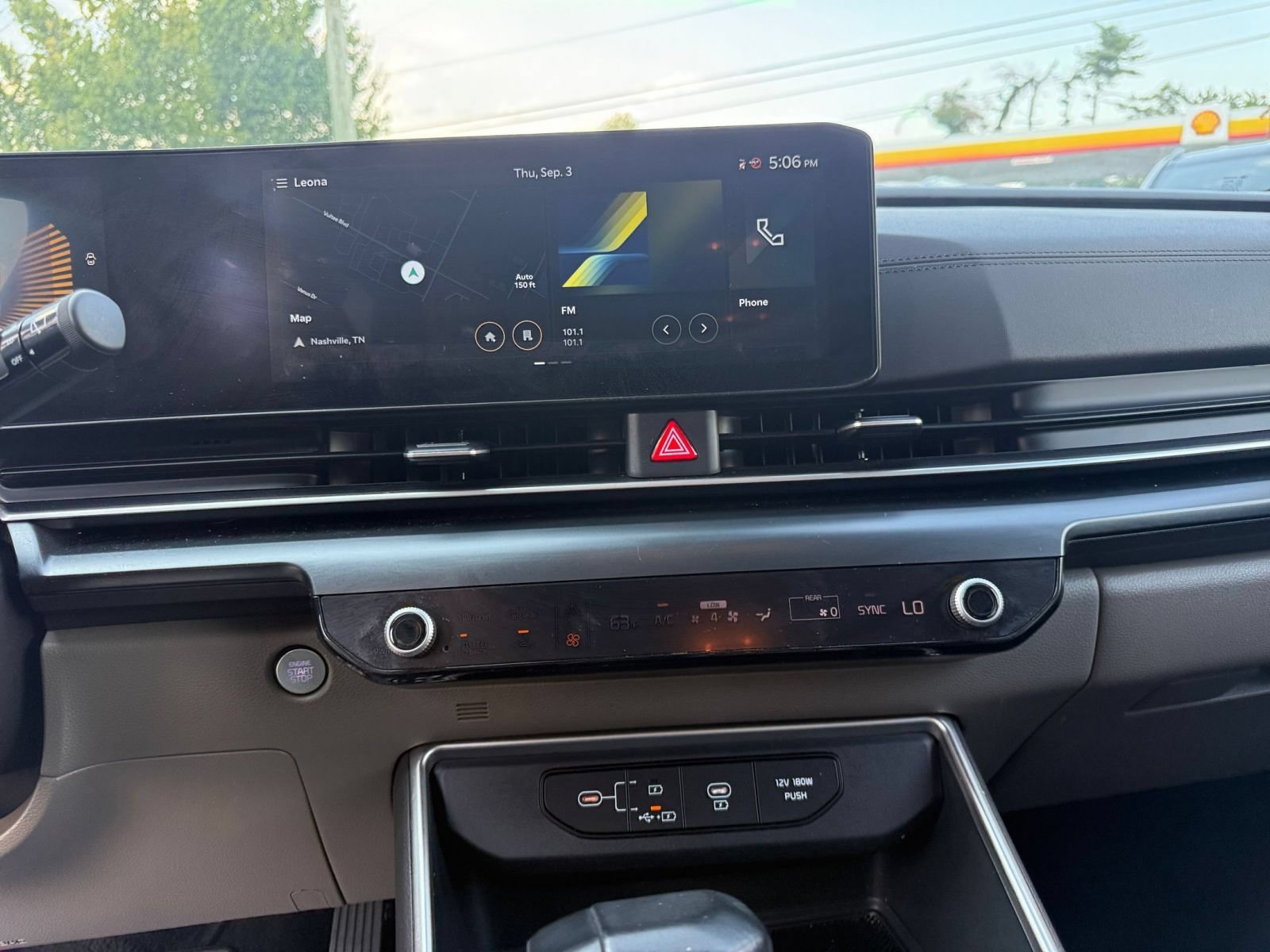 Used 2026 Kia Carnival FWD image 16